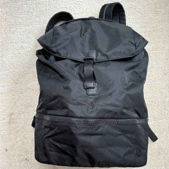 Lululemon backpack go lightly 26L rucksack black - Picture 1 of 5
